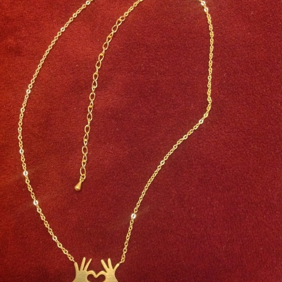 New Heart Necklace - Picture 6 of 7